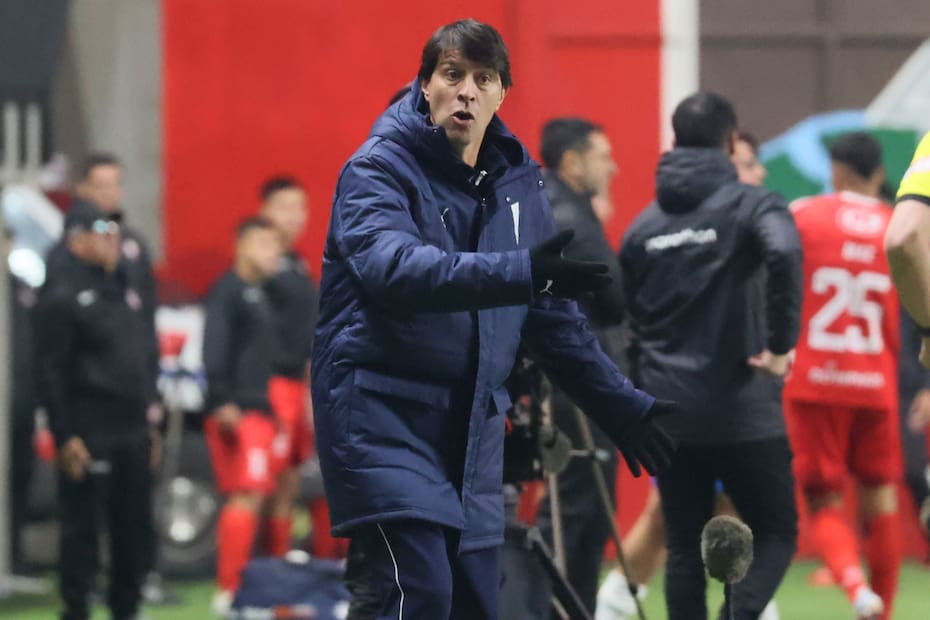 El entrenador de Universidad Católica. Foto: Agencia Aton.