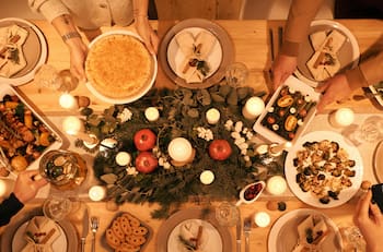 ¡No comen papas duquesas!: Conoce qué cenan en Navidad en otros países del mundo