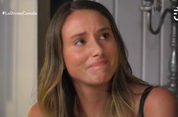 El inesperado y original regalo que quebró en llanto a Camila Ruiz, ganadora de "MasterChef", en "La Divina Comida"