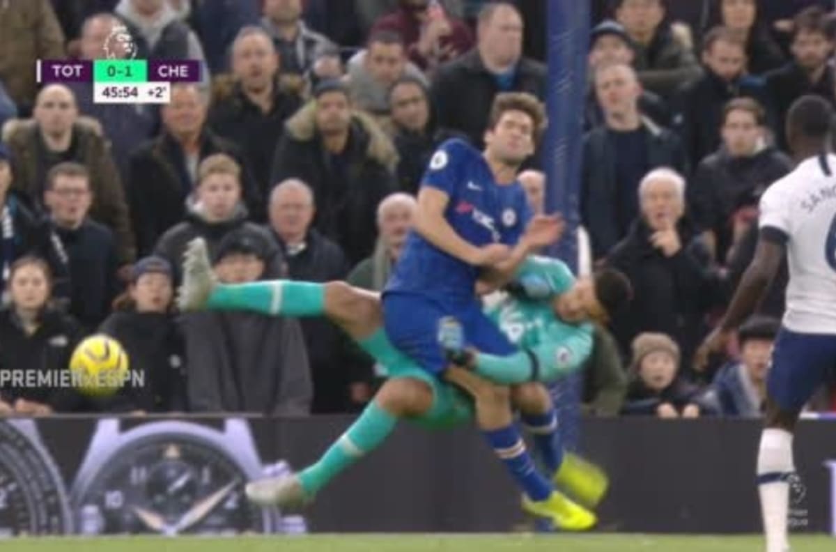 El criminal penal del portero de Tottenham a Marcos Alonso en la Premier League