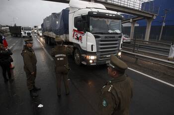 Pequeños Dueños de Camiones anunció que no depondrá paro pese a advertencias del Gobierno