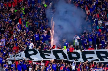 La U mantiene tolerancia cero con sus hinchas y aplica duros castigos