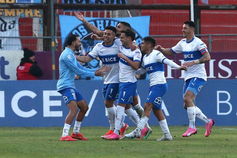 celebra su victoria ante O'Higgins en Santa Laura. Foto: Agencia Aton.