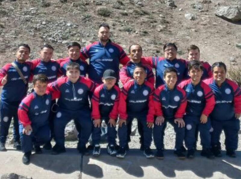 Equipo chileno de talla baja pide respeto.