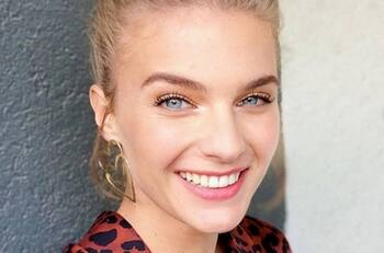 Josefina Montané mostró sus entretenidas actividades al aire libre en su viaje a Europa