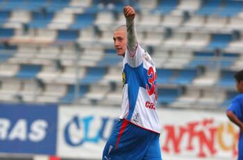 A 10 años del primer gol de Nicolás Castillo en la UC: el insólito rival y el humillante marcador