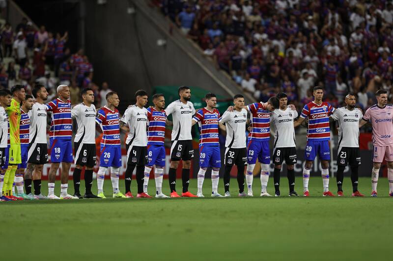 Colo Colo ante Fortaleza.