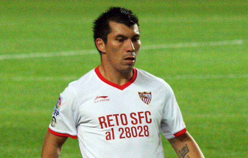 jugó en Sevilla por 3 temporadas.