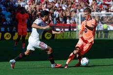 No solo Alexis Sánchez: Gabriel Suazo es destacado en Sevilla por ser un jugador de “raza” y “oficio”