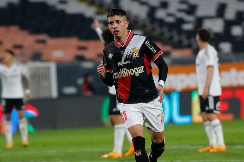 Jason Flores anotó el gol del triunfo de Curicó Unido ante Colo Colo.
Foto: Agencia Aton.