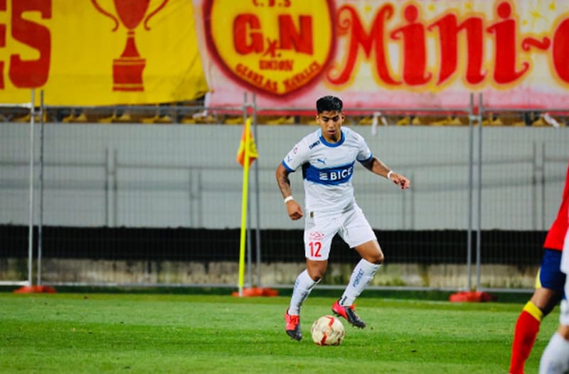 Ian Toro festejó su dilatado debut en la UC. (Foto: Instagram Ian Toro)