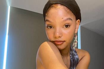 Halle Bailey revela el primer vistazo a su interpretación de "La Sirenita" con sincera reflexión: "Esta experiencia me ha hecho mucho más fuerte"