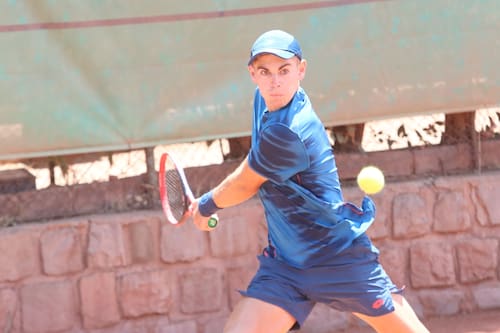 Benjamín Torrealba, tenista nacional. Foto: Benjamín Larraín / EnCancha