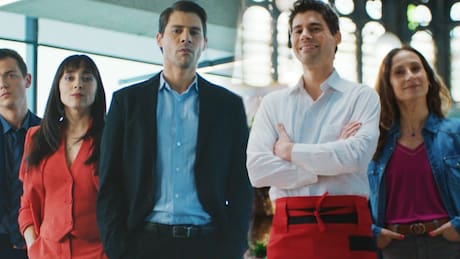 Es actriz de Nuevo Amores de Mercado, tuvo dos fallidos y mediáticos matrimonios y hoy está comprometida con su novio holandés