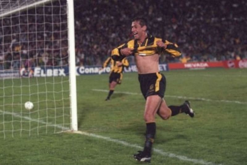 El exdelantero de Nacional, Peñarol y O'Higgins de Rancagua, entre otros equipos, falleció este miércoles 1 de octubre.