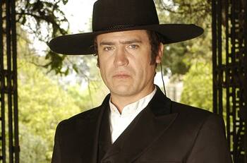 Julio Milostich prepara la película de “El Señor de la Querencia”, pero tiene un problema: “Tenemos que luchar contra el monstruo grande de TVN”