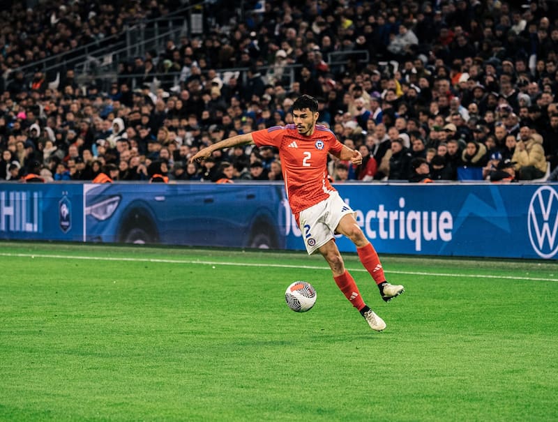 Jugando por la Roja. Foto: Vicente Aránguiz - En Cancha
