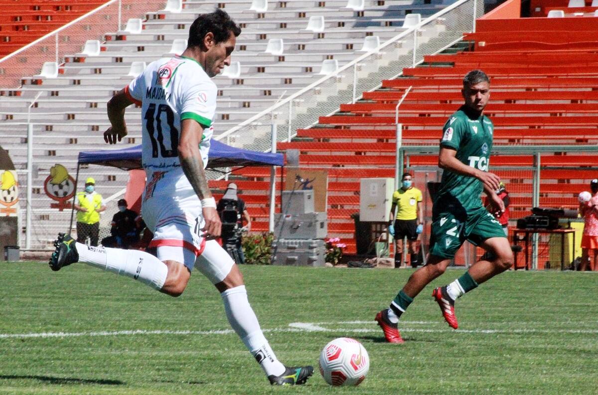 Cobresal impuso su localía ante Santiago Wanderers y hundió a los porteños en el Campeonato