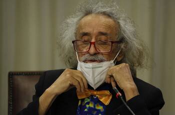 VIDEO| Desde Camiroaga hasta Brereton: La insólita intervención de Florcita Motuda en acusación constitucional contra Piñera