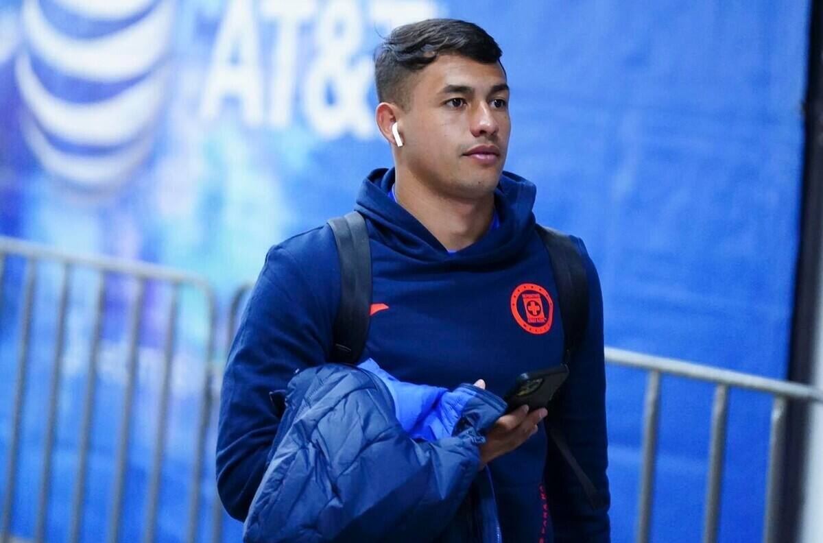 5 meses y ningún gol: Iván Morales aparece en la lista de futbolistas que podrían salir de Cruz Azul
