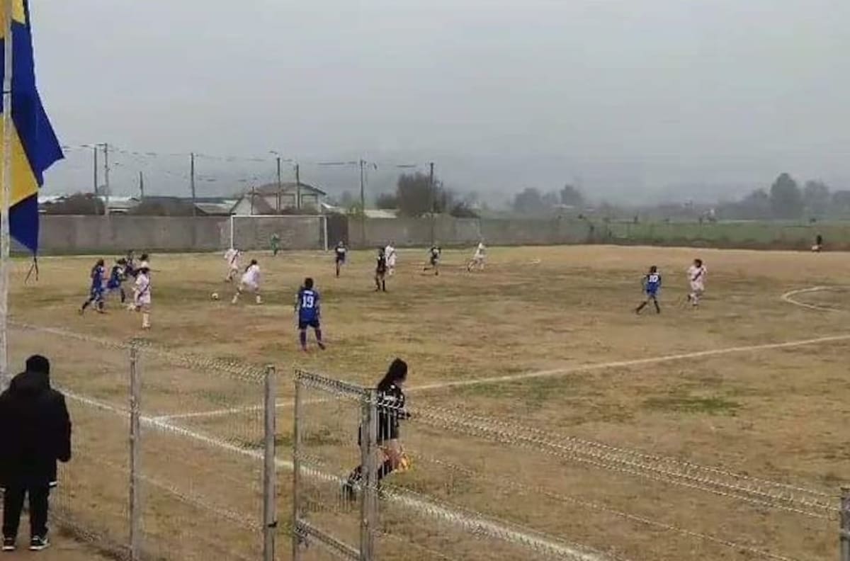 Vergonzoso: el impresentable estado de una cancha en el Campeonato de Ascenso Femenino