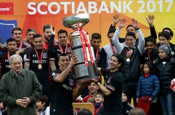El histórico logro que podría alcanzar Colo Colo en el fútbol chileno si se queda con la Supercopa