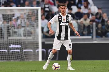 Alerta en la Serie A: Jugador de Juventus es el segundo caso confirmado de Coronavirus en el fútbol