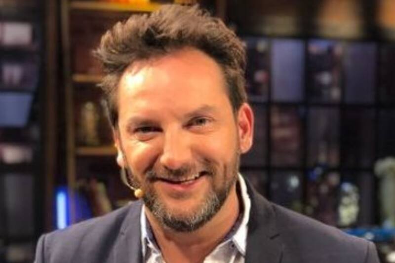 compartió un saludo de cumpleaños en sus redes sociales.