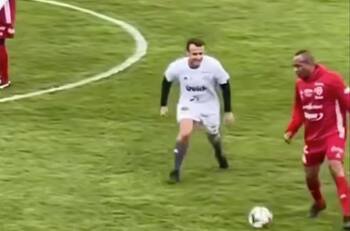 VIDEO | ¡Más respeto! Presidente de Francia sufre humillante momento en partido benéfico