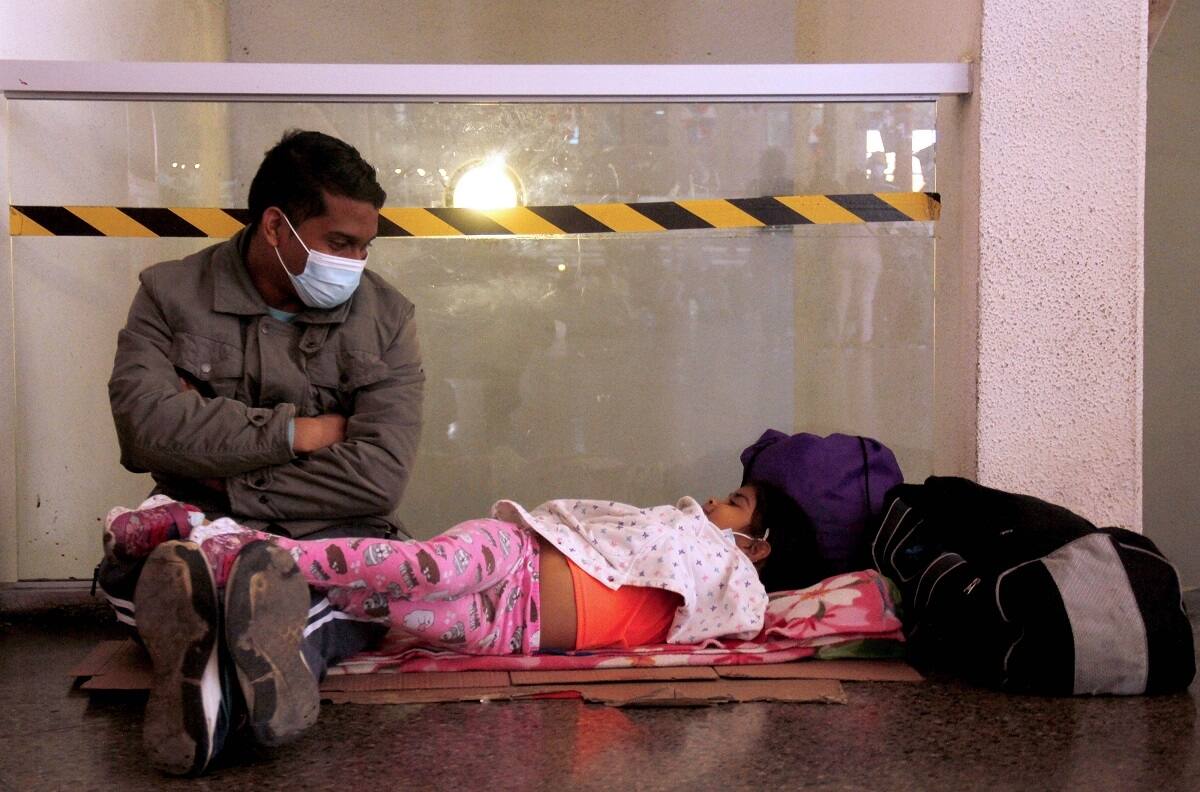 Crisis migratoria: gobernador de Antofagasta denunció que situación "se está desbordando"