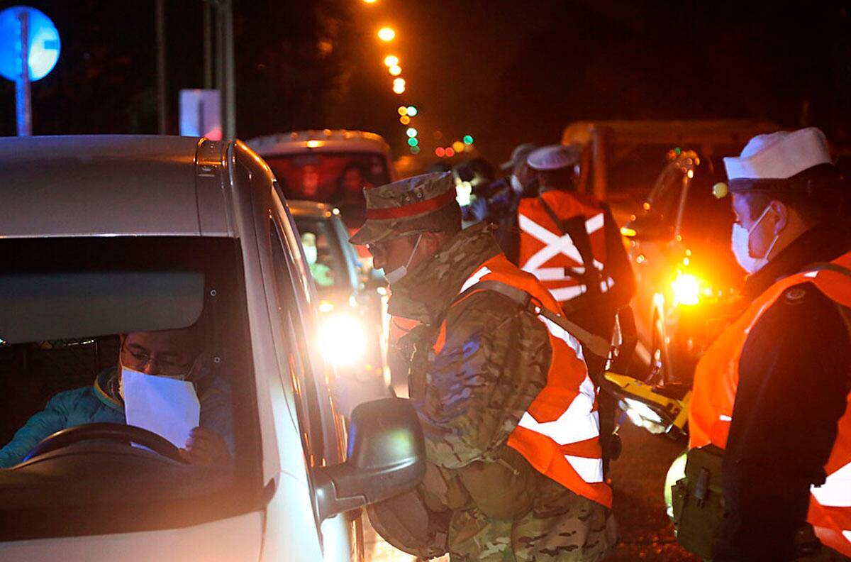 Hualpén: encuentran personas en maleteros de autos tratando de evadir cuarentena