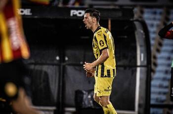 Una traición aleja a uno de los delanteros apuntados por la U como refuerzo para 2026