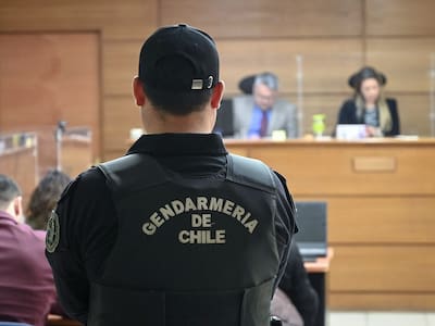 Gendarmería de Chile busca jefes en diferentes departamentos: ¿Cuáles son los sueldos y cómo postular?