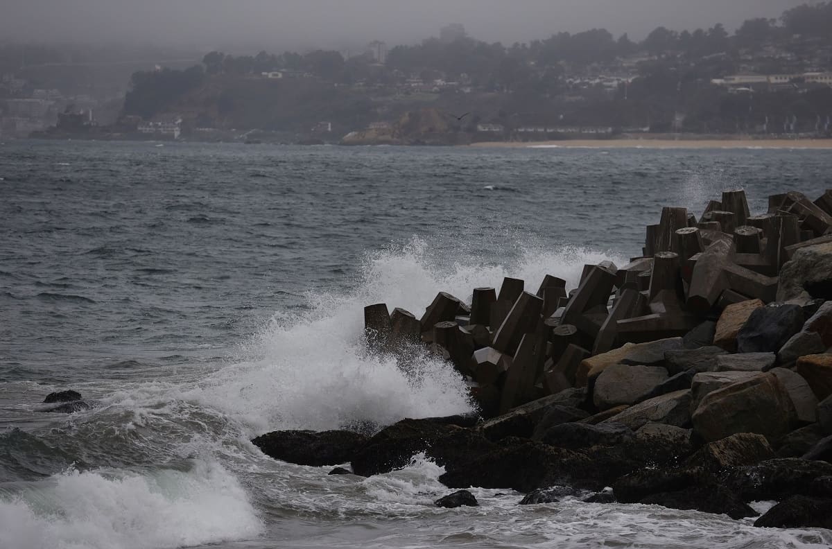 Tragedia en Ancud: Menor de 9 años está desaparecido luego caer al mar junto a su madre