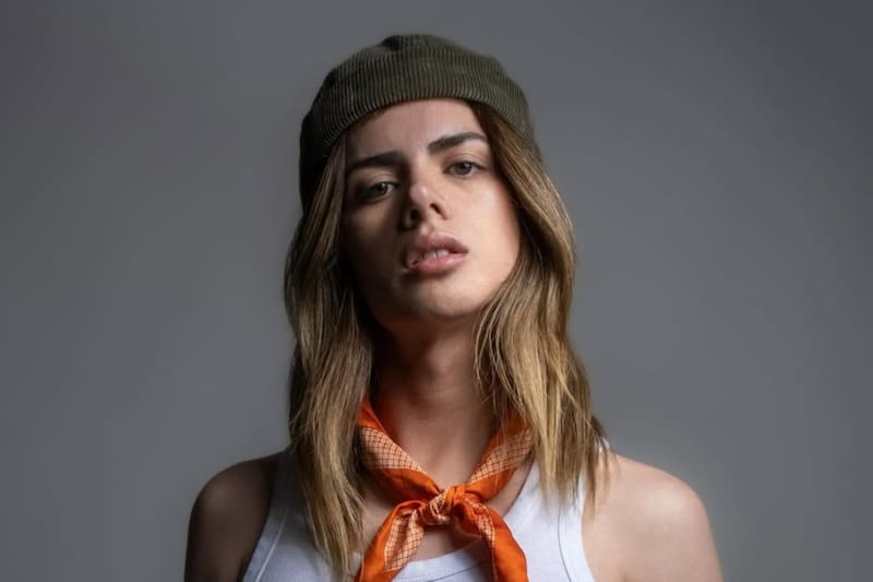 generó impacto en Argentina por su gran parecido a China Suárez.