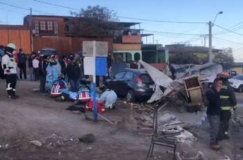 VIDEO | Atropello múltiple en Antofagasta: Conductor chocó a 7 personas que esperaban micro y se dio a la fuga
