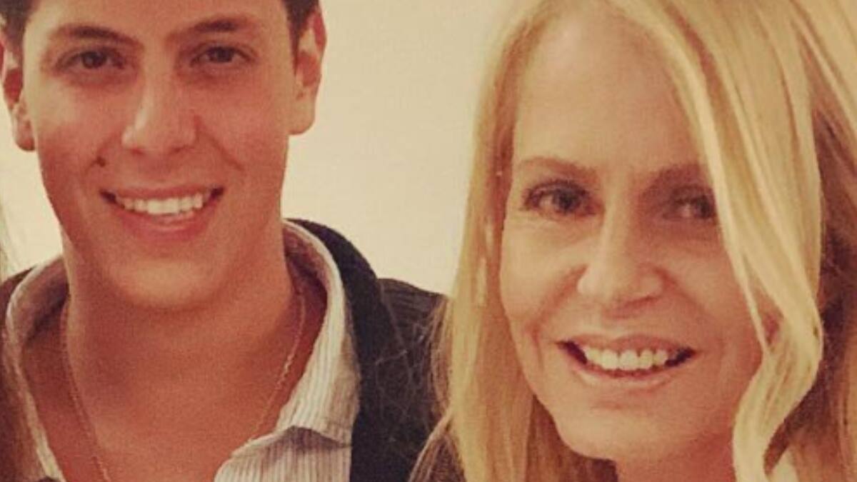 "Porotito de mi corazón": Máximo Menem sorprendió a su madre, Cecilia Bolocco, con un tierno gesto