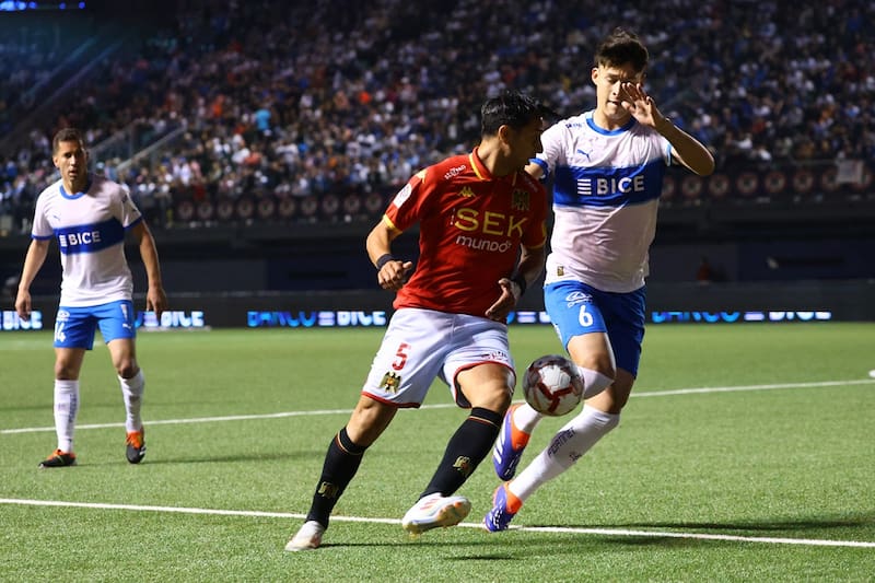 fue criticado por su partido ante los Hispanos.