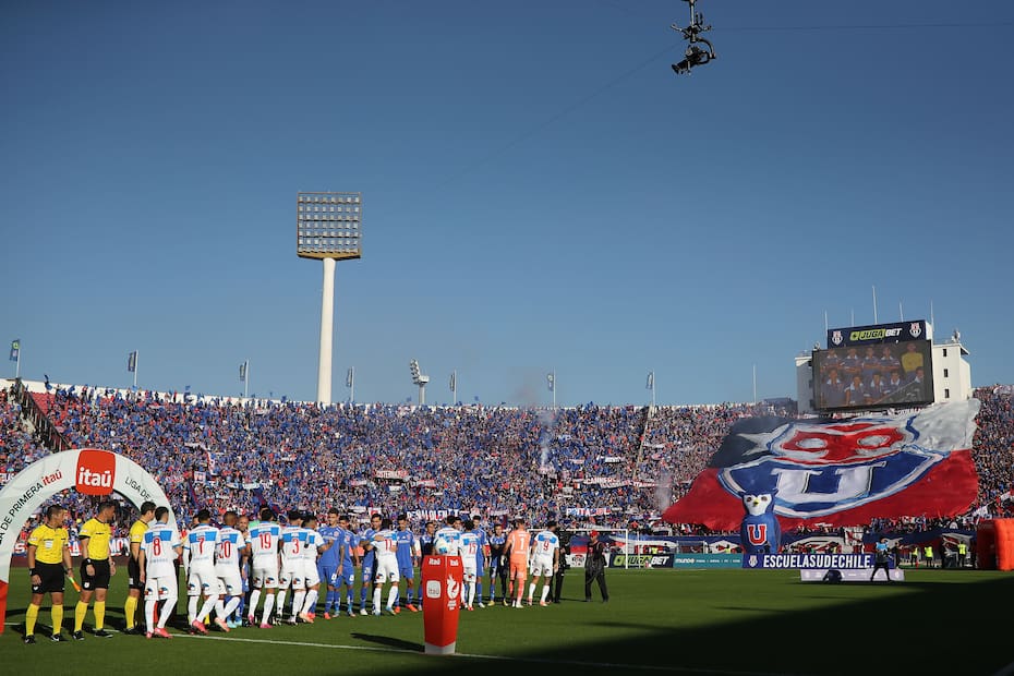 Universidad de Chile en el Clásico Universitario.