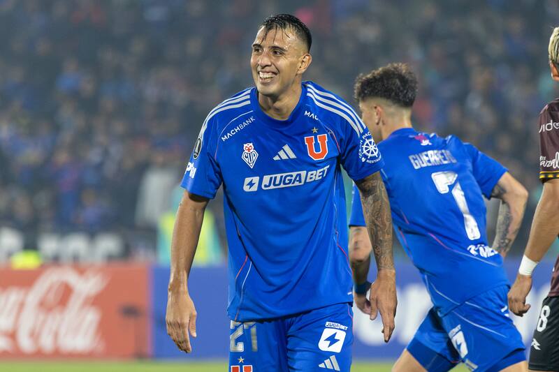 Rodrigo Contreras en el duelo de Universidad de Chile vs Carabobo por Copa Libertadores 2025
