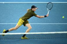 Sinner ganó con “ayuda” y se completó la primera ronda: los principales resultados de hoy en el Australian Open