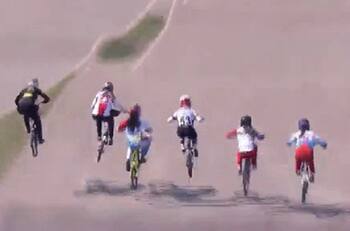 Así fue la terrible caída que sufrió la chilena Martina Timis