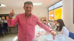 Gonzalo de la Carrera subió una foto de su voto a Twitter: Diputado borró el tuit y aceptó su error
