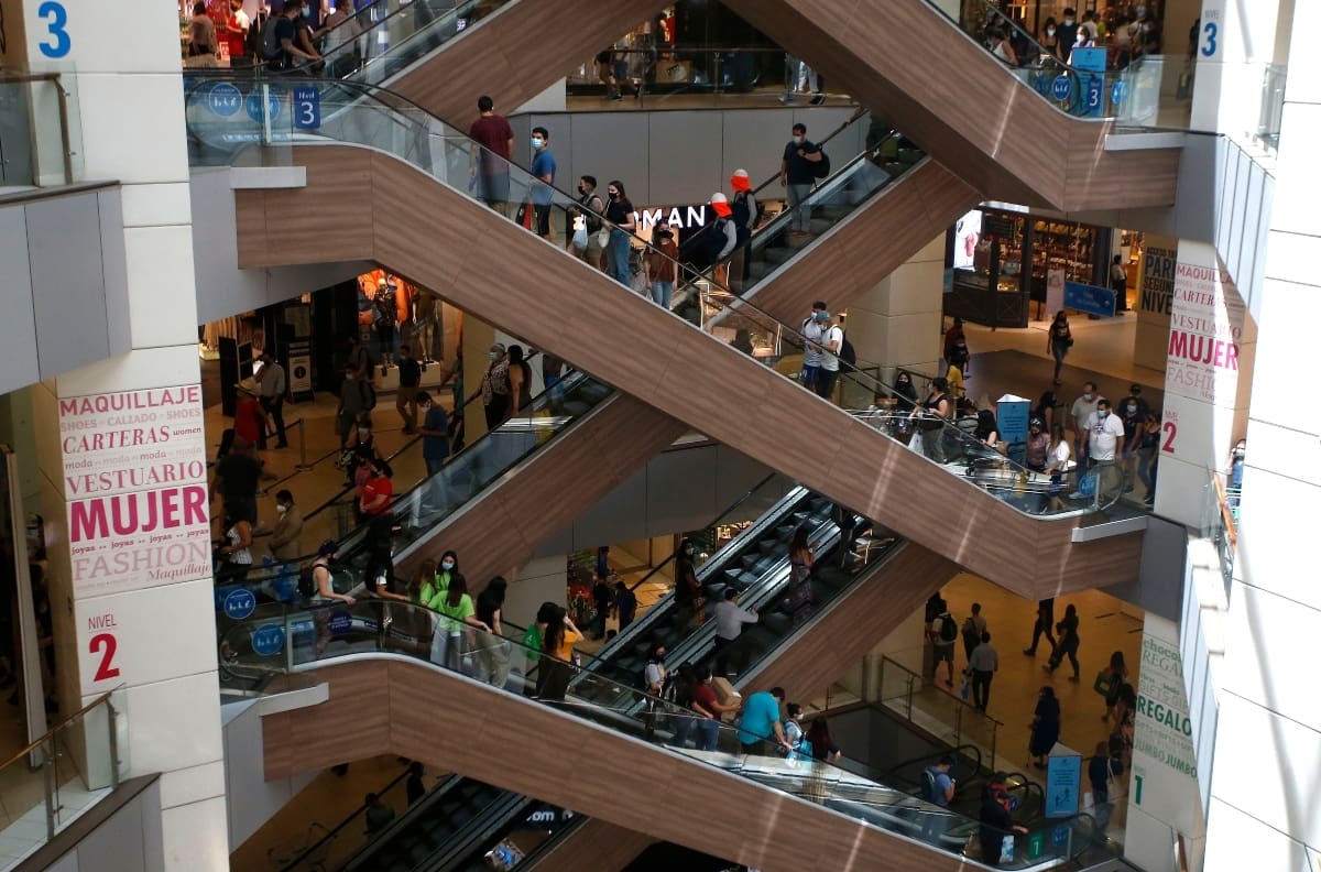 Costanera Center enfrenta sumario por falta de medidas para evitar aglomeraciones