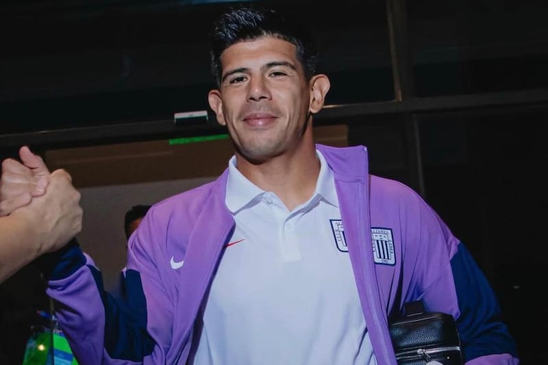 El mediocampista se sometió a exámenes médicos para determinar el grado de su lesión. Foto: Alianza Lima.