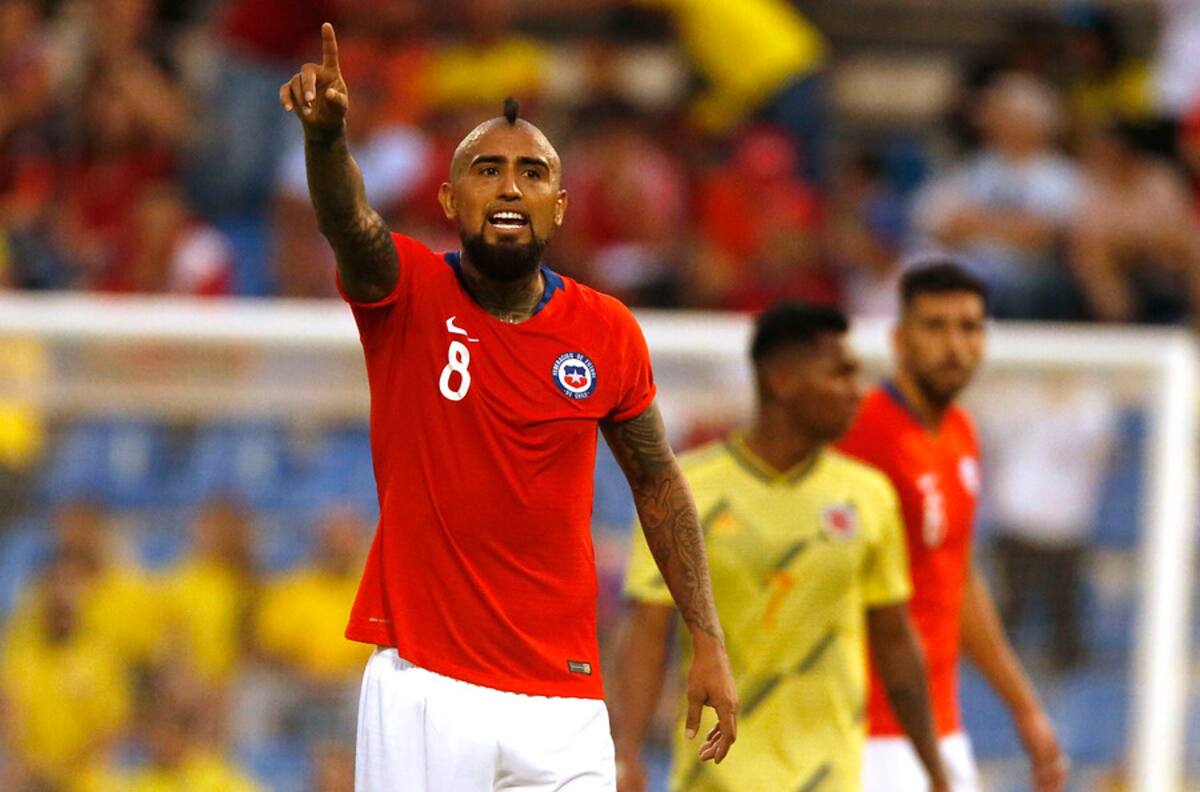 Arturo Vidal será el capitán de la Roja frente a Guinea