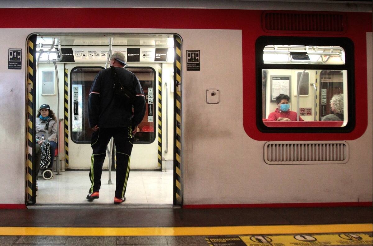 VIDEO | Corte de luz en Línea 2 del Metro: Usuarios denunciaron tardanza en evacuación de los carros