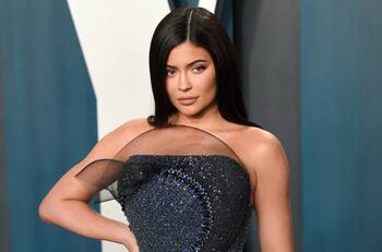 La defensa de Kylie Jenner tras acusaciones de Forbes de inflar su fortuna