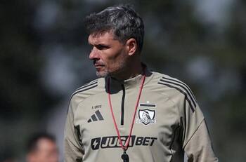 “Le ha dado frescura al equipo”: Fernando Ortiz se llena de elogios tras su llegada a Colo Colo