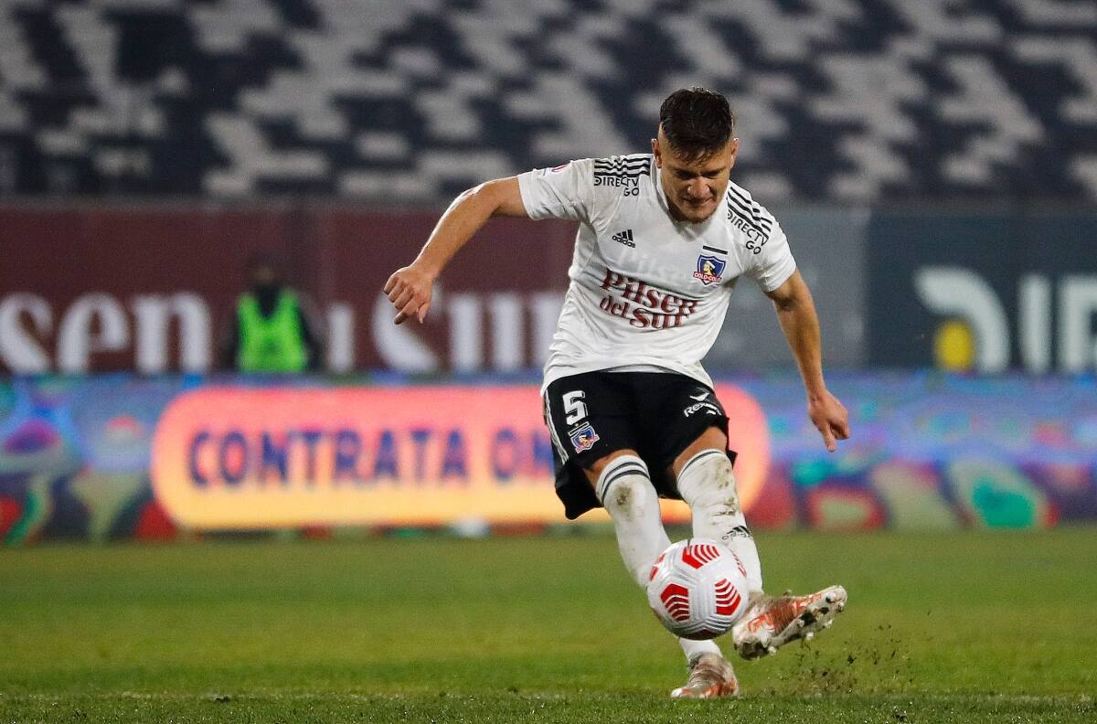 Leonardo Gil y el factor por el que las negociaciones con Colo Colo están congeladas